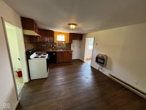 921 N 12th Street Elwood IN 46036