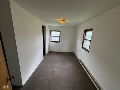 921 N 12th Street Elwood IN 46036