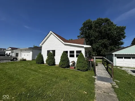 921 N 12th Street Elwood IN 46036