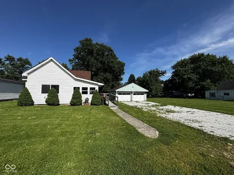 921 N 12th Street Elwood IN 46036
