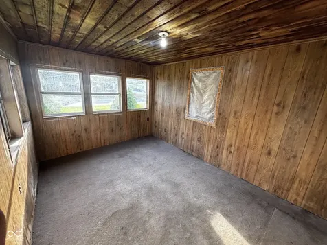 921 N 12th Street Elwood IN 46036