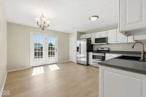 11535 Perkins Street Carmel IN 46032