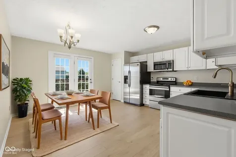 11535 Perkins Street Carmel IN 46032