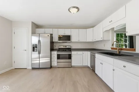 11535 Perkins Street Carmel IN 46032
