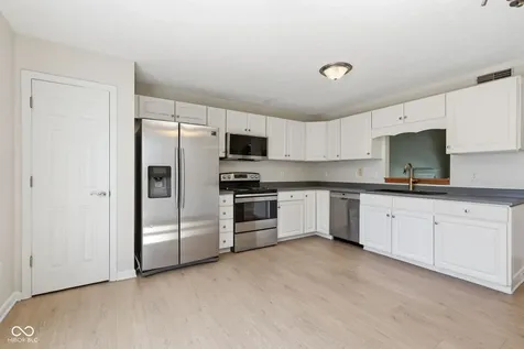 11535 Perkins Street Carmel IN 46032