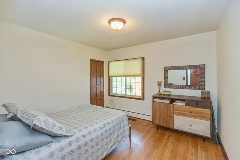 943 N Lesley Avenue Indianapolis IN 46219
