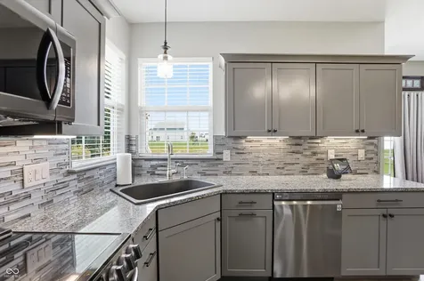 7912 Yarmouth Way Indianapolis IN 46239