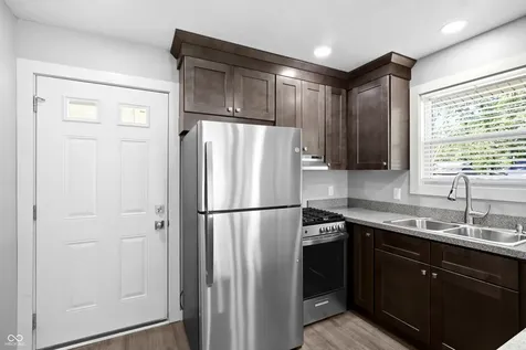 637 Jewell Street Columbus IN 47203