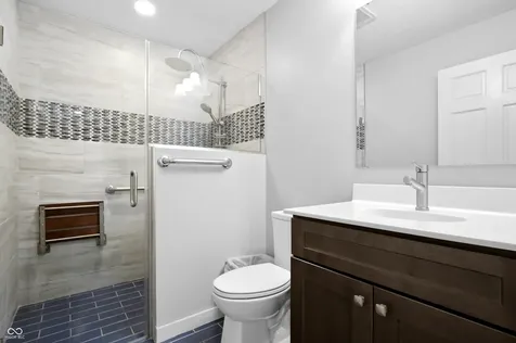 637 Jewell Street Columbus IN 47203