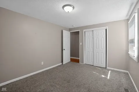 5884 E 42nd Street Indianapolis IN 46226