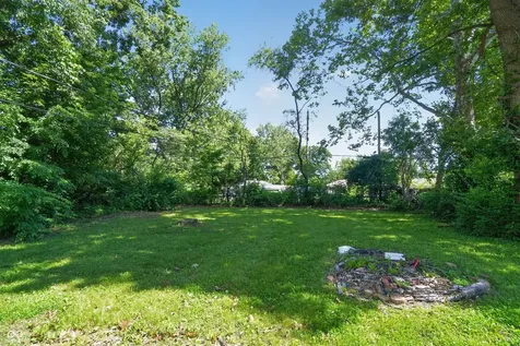 5884 E 42nd Street Indianapolis IN 46226