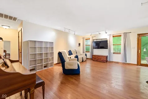 4950 Gene Lane Nashville IN 47448