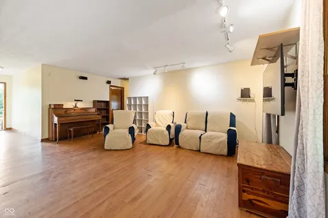 4950 Gene Lane Nashville IN 47448