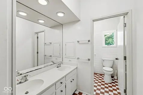 232 Williams Drive Indianapolis IN 46260