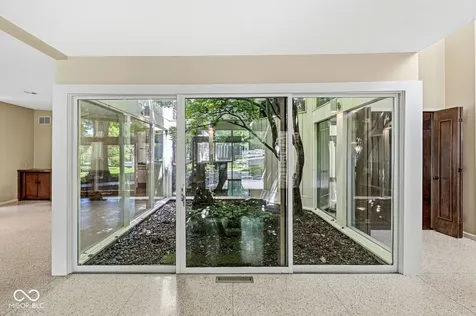232 Williams Drive Indianapolis IN 46260