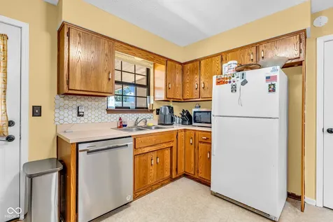 4216 Medina Way Indianapolis IN 46227