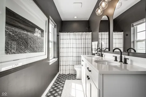 14022 Heatherfield Drive Fishers IN 46038