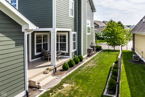 14022 Heatherfield Drive Fishers IN 46038