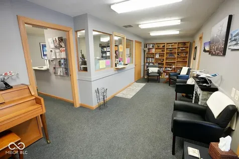 5162 E Stop 11 Road Indianapolis IN 46237