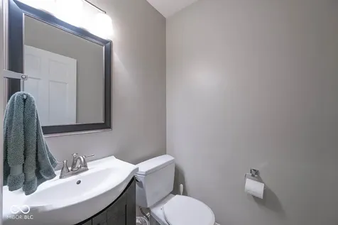 4826 Essex Court Carmel IN 46033