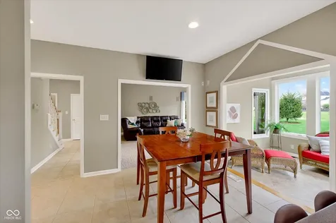 6633 Royal Oakland Place Indianapolis IN 46236