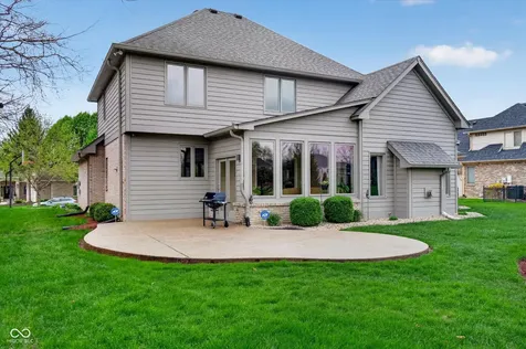6633 Royal Oakland Place Indianapolis IN 46236