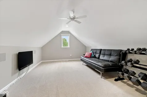 6633 Royal Oakland Place Indianapolis IN 46236