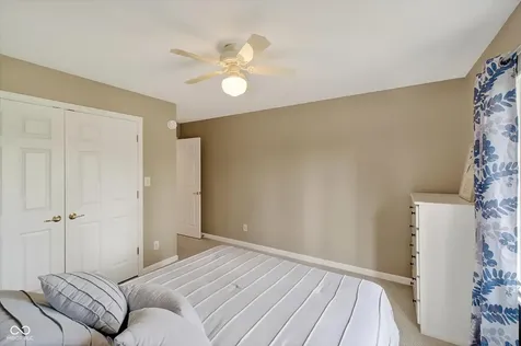 6633 Royal Oakland Place Indianapolis IN 46236