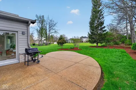 6633 Royal Oakland Place Indianapolis IN 46236