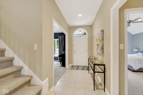 6633 Royal Oakland Place Indianapolis IN 46236
