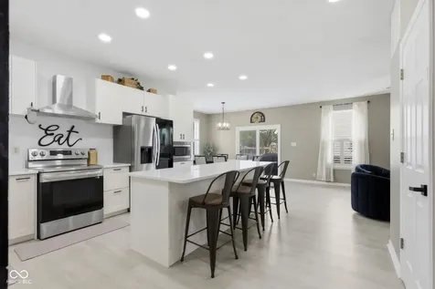 7979 Cobblesprings Drive Avon IN 46123