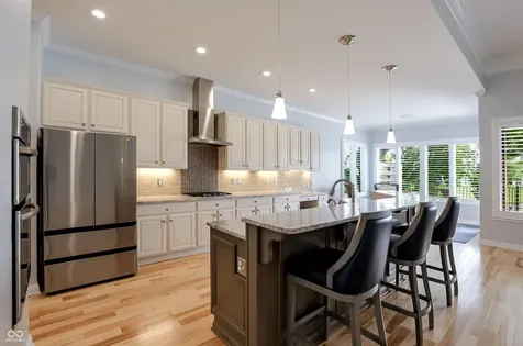 8079 Heyward Drive Indianapolis IN 46250