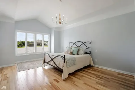 8079 Heyward Drive Indianapolis IN 46250