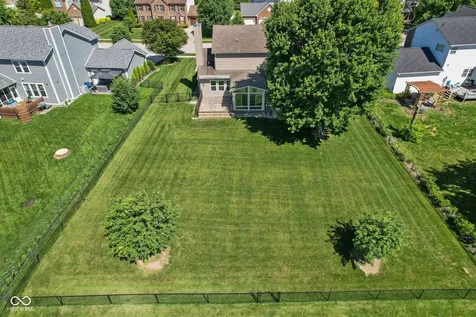 458 Gainesway Drive N Greenwood IN 46142