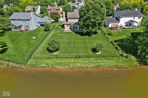 458 Gainesway Drive N Greenwood IN 46142