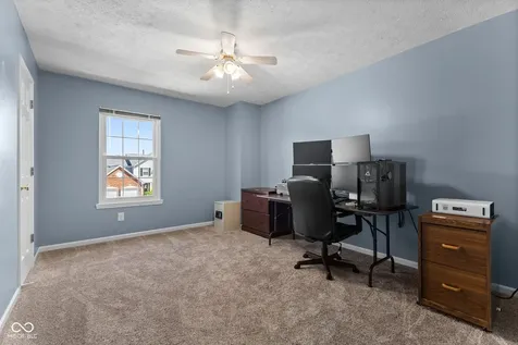 458 Gainesway Drive N Greenwood IN 46142