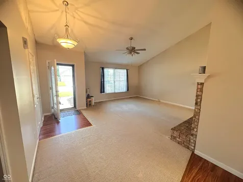 6027 Conestoga Trail Columbus IN 47203