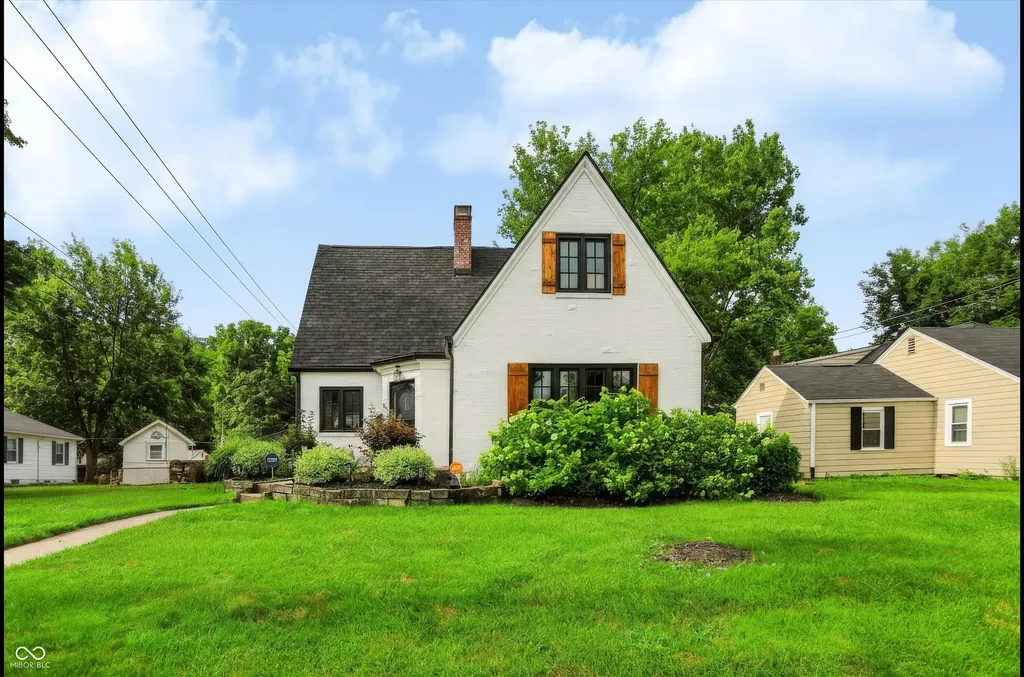 207 E Poplar Street Danville IN 46122