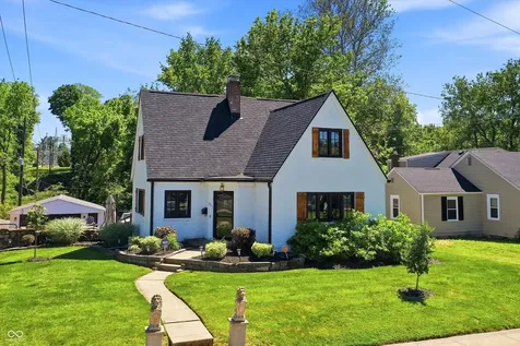 207 E Poplar Street Danville IN 46122