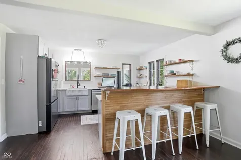 207 E Poplar Street Danville IN 46122