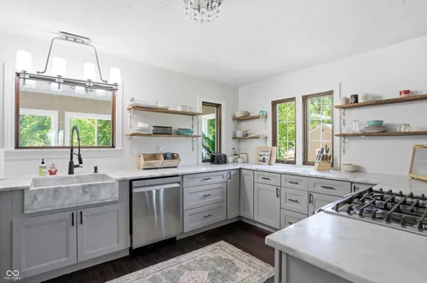 207 E Poplar Street Danville IN 46122