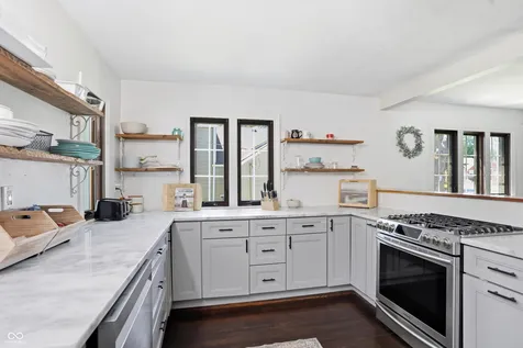 207 E Poplar Street Danville IN 46122