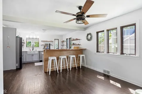 207 E Poplar Street Danville IN 46122