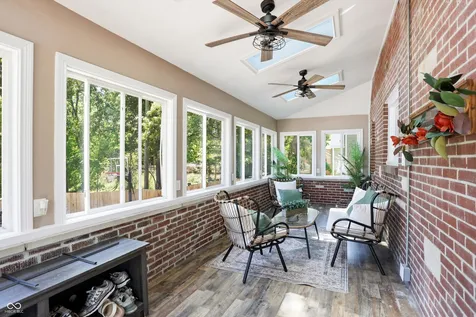 207 E Poplar Street Danville IN 46122
