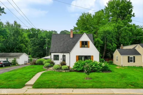 207 E Poplar Street Danville IN 46122