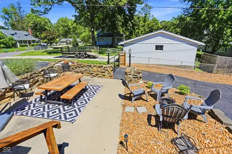 207 E Poplar Street Danville IN 46122