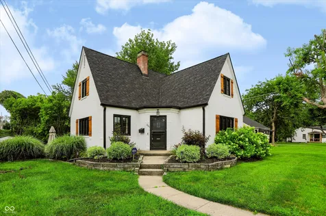 207 E Poplar Street Danville IN 46122