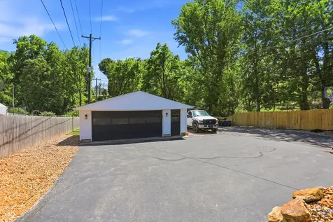 207 E Poplar Street Danville IN 46122