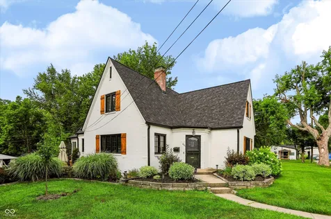 207 E Poplar Street Danville IN 46122