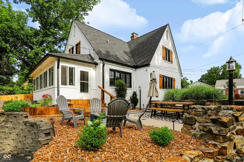 207 E Poplar Street Danville IN 46122